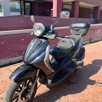 Piaggio Beverly 400