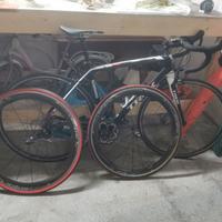 Bicicletta corsa TREK Madone Team Issue Factory 