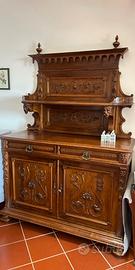 Credenza antica