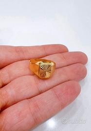 Anello scudo in oro giallo 18kt 750