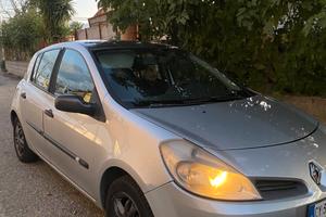 Renault Clio 2005