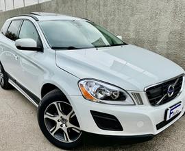 Volvo XC60 D5 AWD Geartronic Summum,TETTO PANORAMI