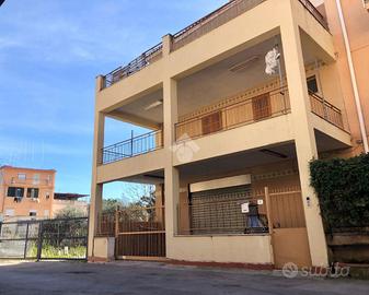 4 LOCALI A PALERMO