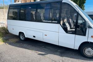 Minibus mercedes posti 16+1+1