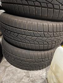 Gomme e cerchi completi è Tapezzeria