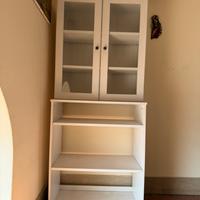 Mobile credenza con ante a vetri