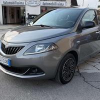 Lancia Ypsilon Ypsilon III 2021 1.0 firefly hybrid