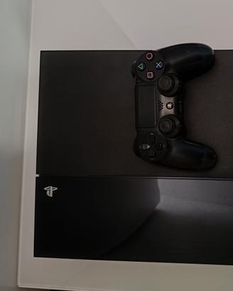 PlayStation 4 + 9 giochi