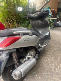 Yamaha X-Max 250 - 2010