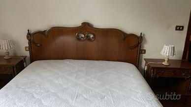 Camera da letto completa in legno anni 70