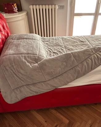 Letto singolo in pelle rossa