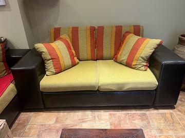 Divani mobili ed altro