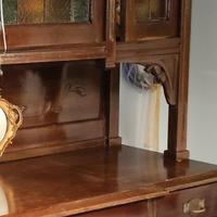 Credenza con vetri piombati