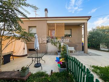CASA INDIPENDENTE TUTTA SU UN PIANO