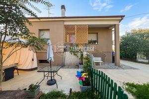 CASA INDIPENDENTE TUTTA SU UN PIANO