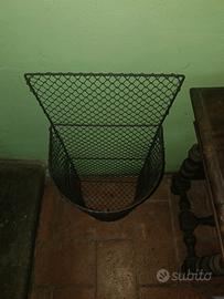 Porta vaso,  Portafiori in ferro battuto 