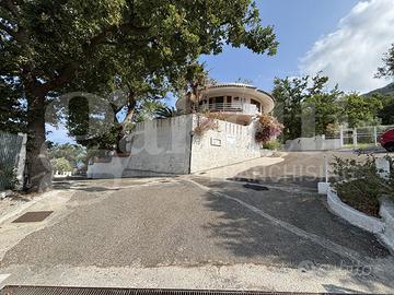 Appartamento Falconara Albanese