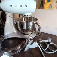 Impastatrice SMEG azzurra