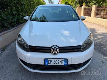 Volkswagen Golf 1.6 TDI DPF 5p. Highline