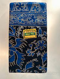 Batik Halus autentico Indonesia ancora incartato