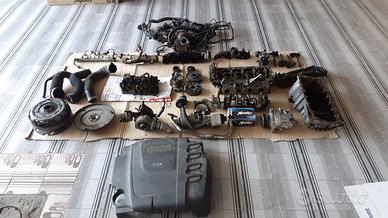 Parti del motore audi a4 2.0 tdi 143 cv codice CAG
