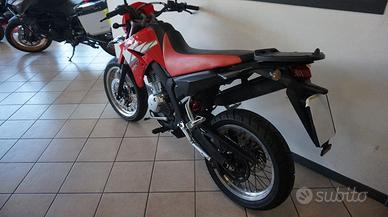 YAMAHA XT 125 4 T.