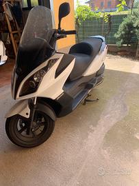 Kymco Downtown 200i