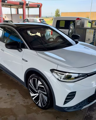 77 kWh 1st edition Max 204cv