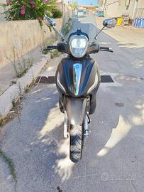 Beverly 300