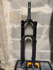 Rockshox zeb ultimate charger 3.1 170 mm 29”