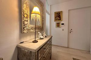 APPARTAMENTO BICAMERE SERVITO DA ASCENSORE - PR...