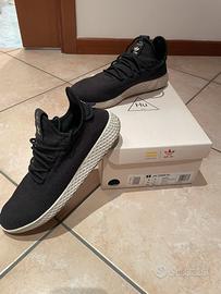 Adidas Tennis Hu x Pharrell Williams - Core Black