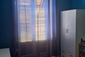 Locasi stanza a studentessa o lavoratrice