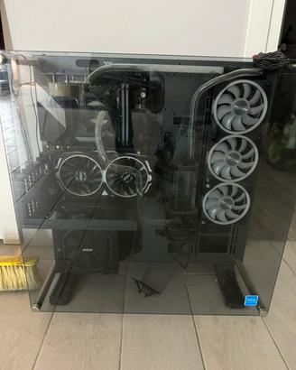Pc gaming raffrendamento a liquido come nuovo