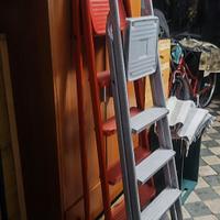 Scala a 5 Gradini - Alluminio - Antiscivolo