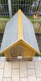 Cuccia per cani in legno