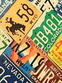 Quadro in ( LEGNO ) con stampe targhe America