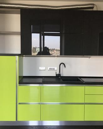 Cucina Lube verde lime 2,4 mt.