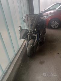 Kymco Downtown 350 incidentato
