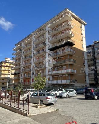 4 LOCALI A PALERMO