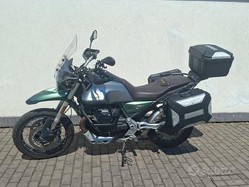 Moto Guzzi V85TT centenario