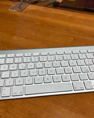 Apple Magic Keyboard (QWERTY Italiano) Mause