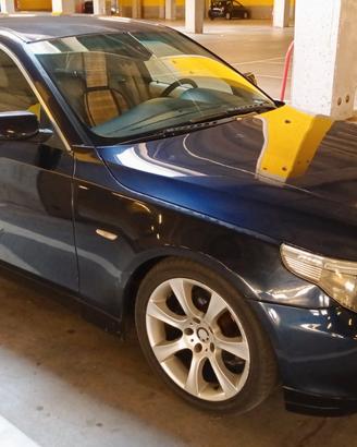 BMW Serie 5 (E60/61) - 2003 525i