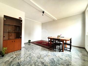 VILLA A SCHIERA A VOGHERA