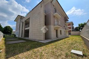 4 LOCALI A NIZZA MONFERRATO