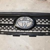 Mascherina Toyota Rav4