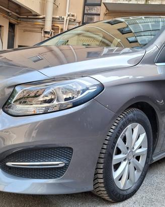 Mercedes-benz B 180 d Automatic Premium