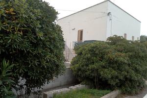 Casa singola con giardino
