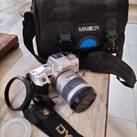 Macchina fotografica Minolta 404Si Dynax