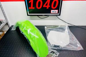 PARAFANGO ANTERIORE E TABELLA KAWASAKI KX 125 DAL 